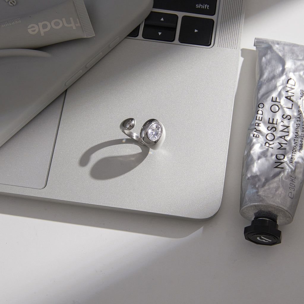 Luminous Orbit Zircon Ring — third batch detail 01