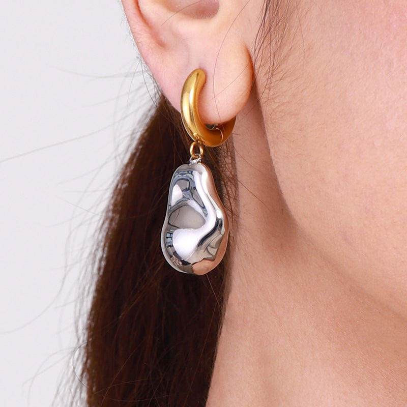 Baroque Drop Earrings — detail 04