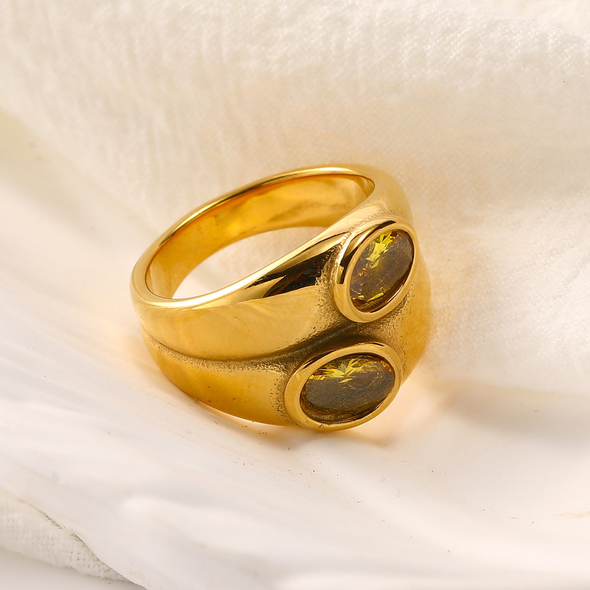 Verdant Halo Stacking Rings — detail 02