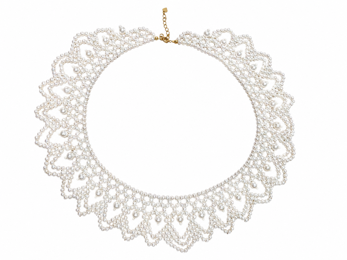 Regency Lace Pearl Collar